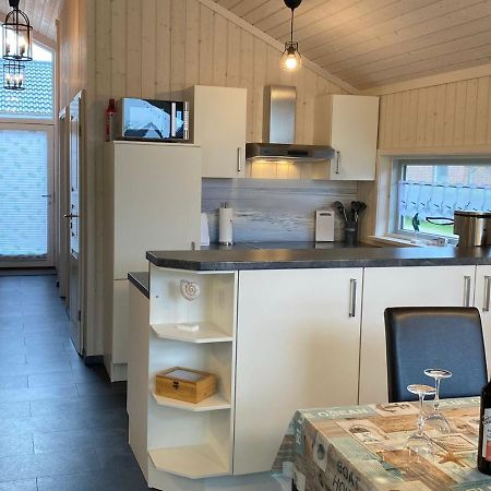 Ferienhaus MeerzeitSchweiburg エクステリア 写真