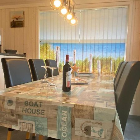 Ferienhaus MeerzeitSchweiburg エクステリア 写真