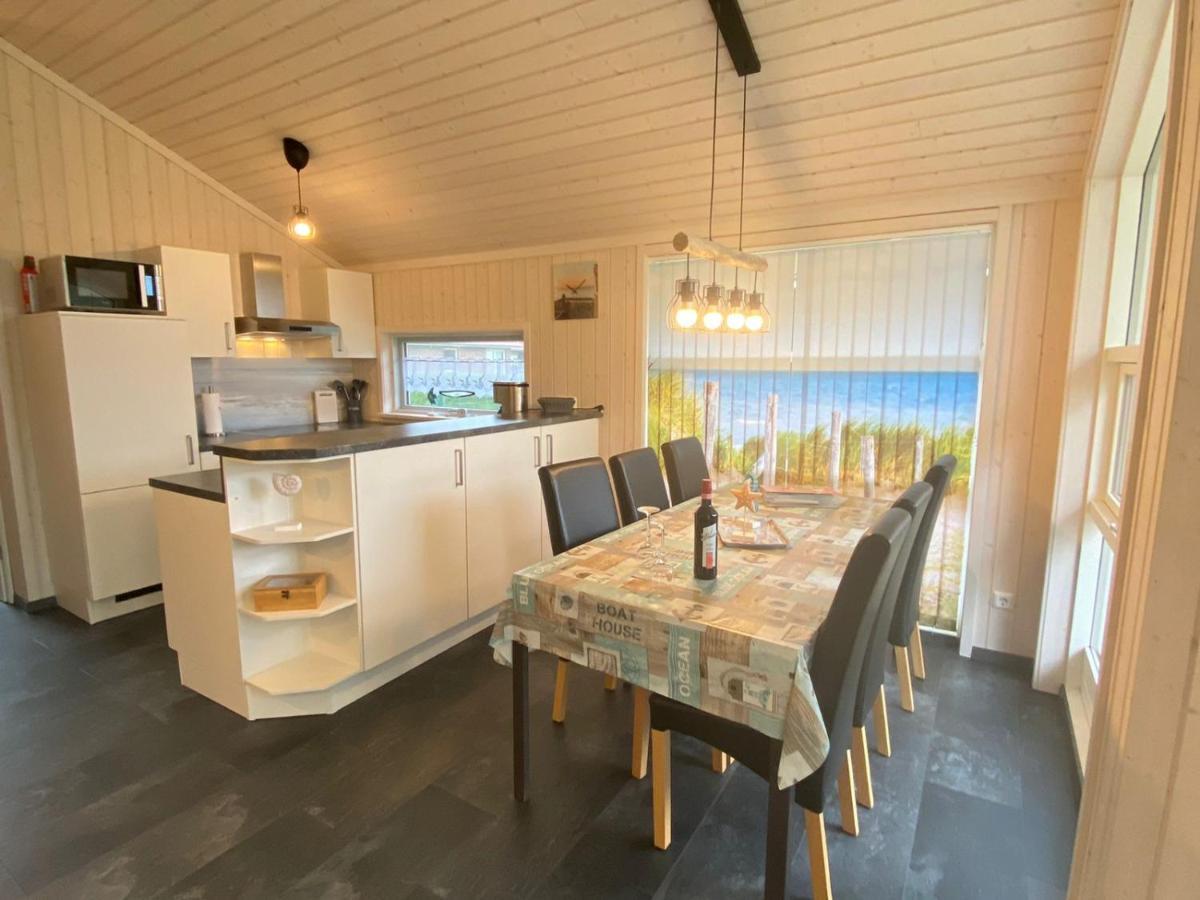 Ferienhaus MeerzeitSchweiburg エクステリア 写真